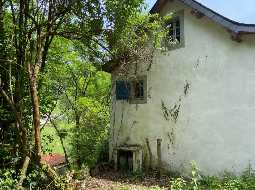 Renovation Project : Charming Little House with Elevated Position in the heart of the Aspe Valley